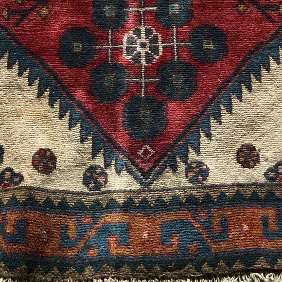 Runner 3.7 x 10’ amazing condition - Picture 3 of 4